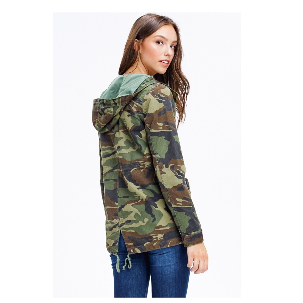 Camouflage Drawstring Jacket